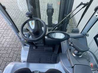 Gabelstapler gebraucht STILL RX60-25 | Nur 3.655 Bst. ELEKTRO VIERRADFRONTSTAPLER (13061940)